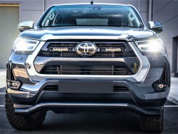 Žibintų laikiklis grotelėse Toyota Hilux 2021- 