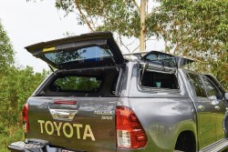 Hardtop Aeroklas su atsidarančiais langais Toyota Hilux 2016 - 