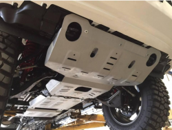 Aliuminių 4 mm dugno apsaugų komplektas Toyota Hilux 2016 - 