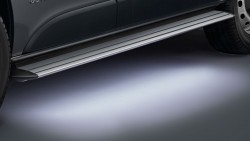 Aliuminiai slenksčiai su LED apšvietimu Nissan NV300 2016 - (Trumpa bazė) 